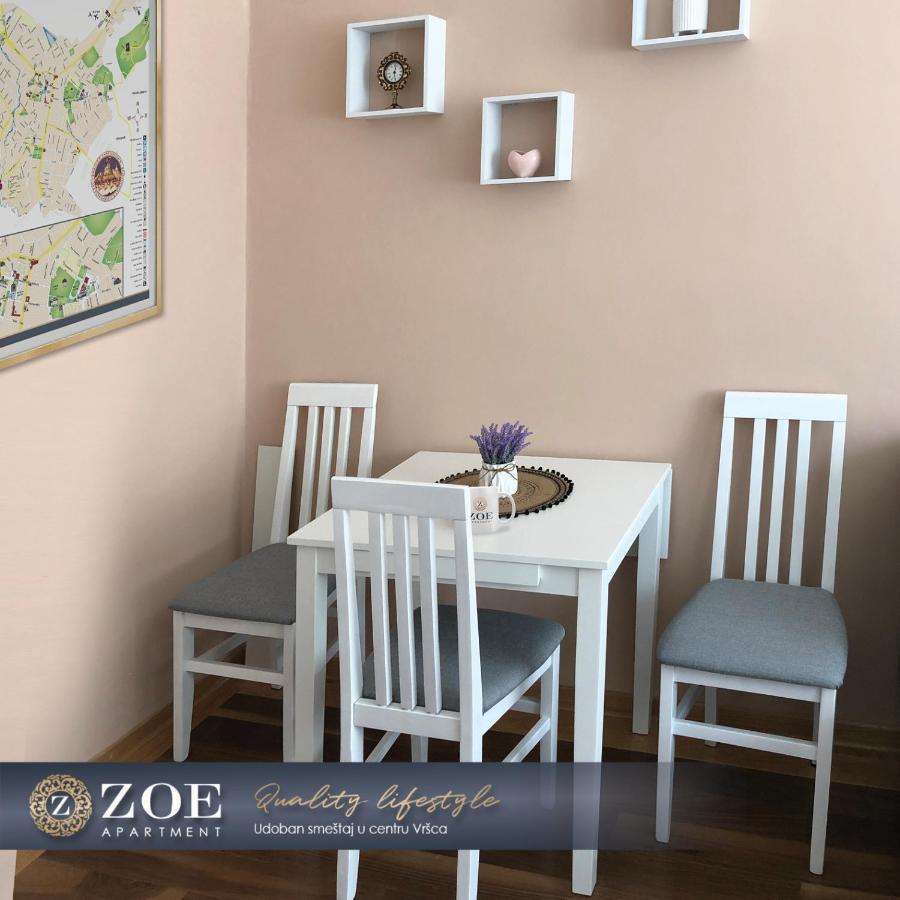 Zoe *
